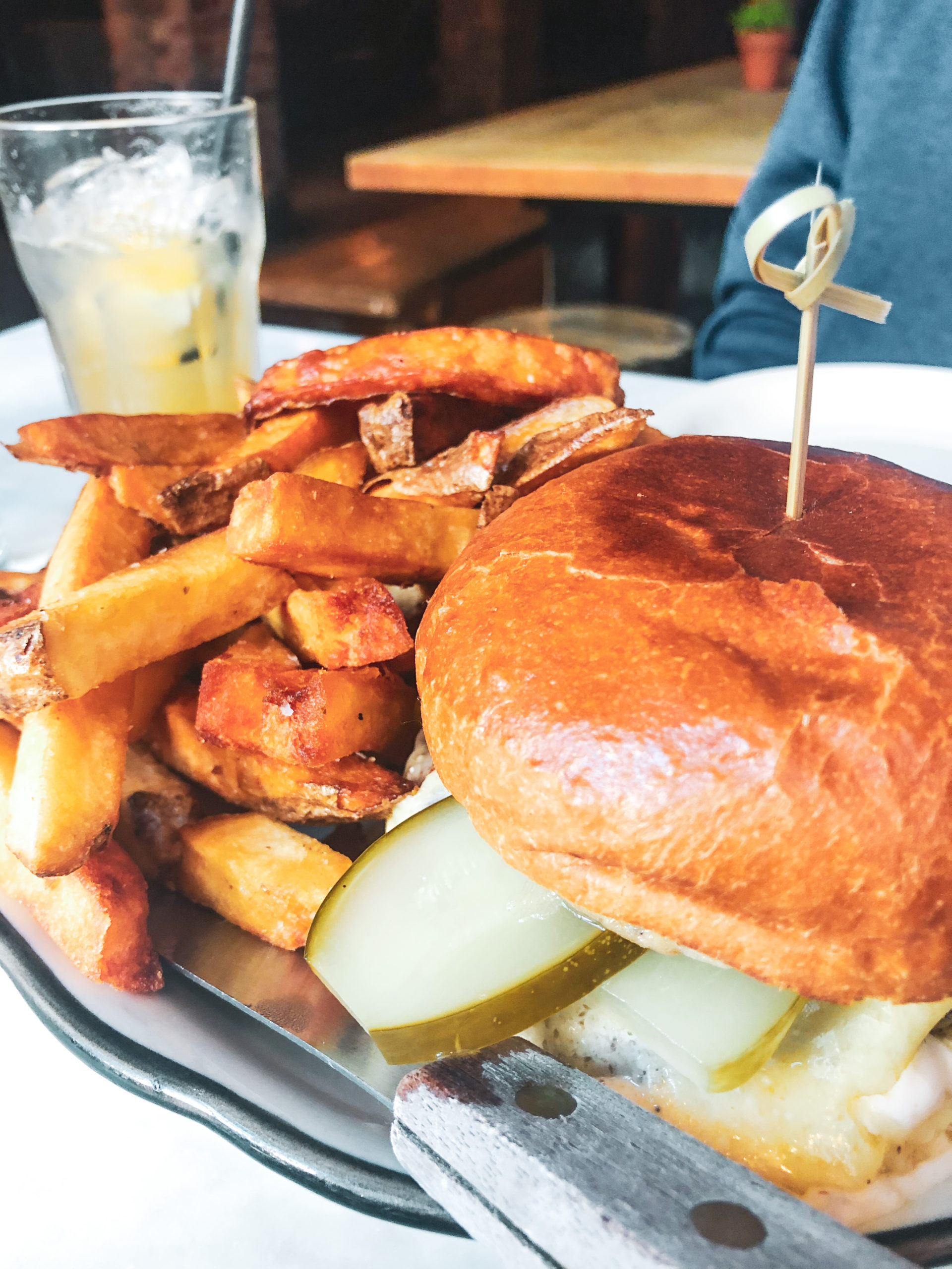 6 of the Best Burgers in the West Village of New York The Detailed Local